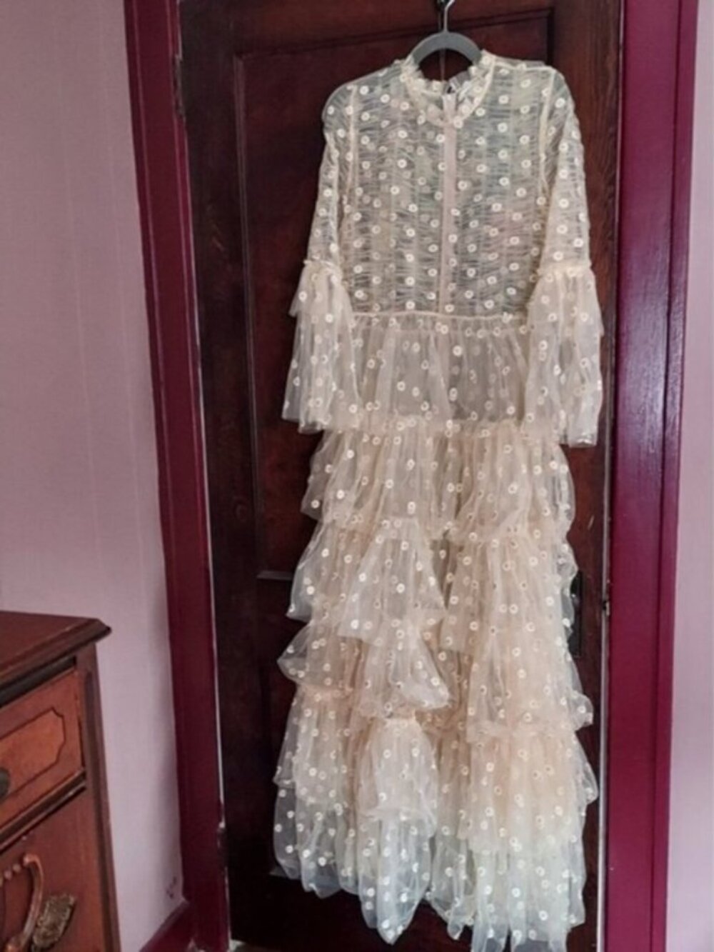 RARE DOEN Lennox Daisy Dress - Picture 2 of 8